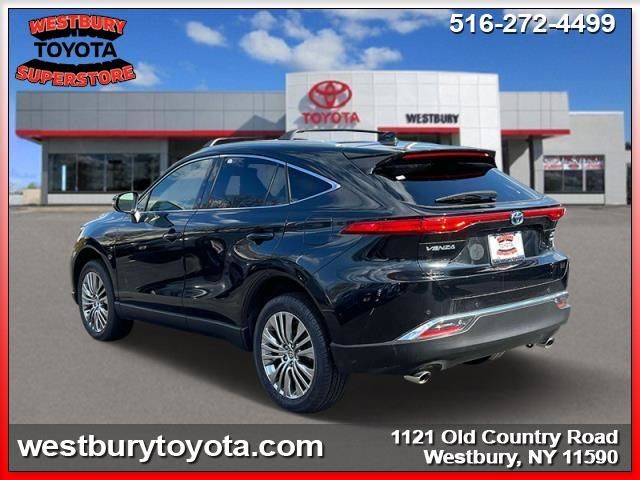 2022 Toyota Venza LE