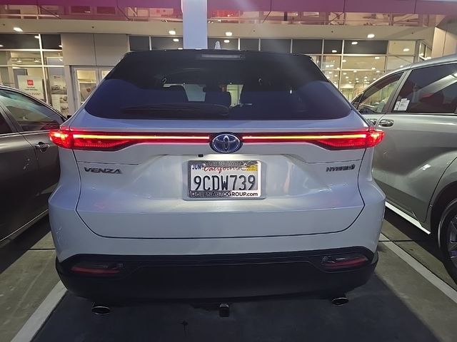 2022 Toyota Venza LE