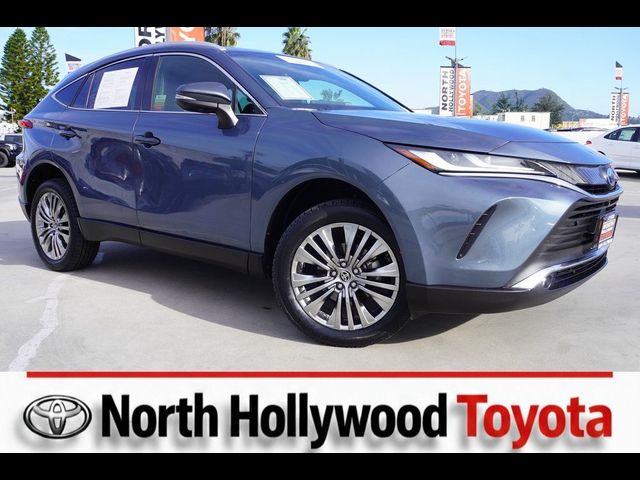 2022 Toyota Venza XLE