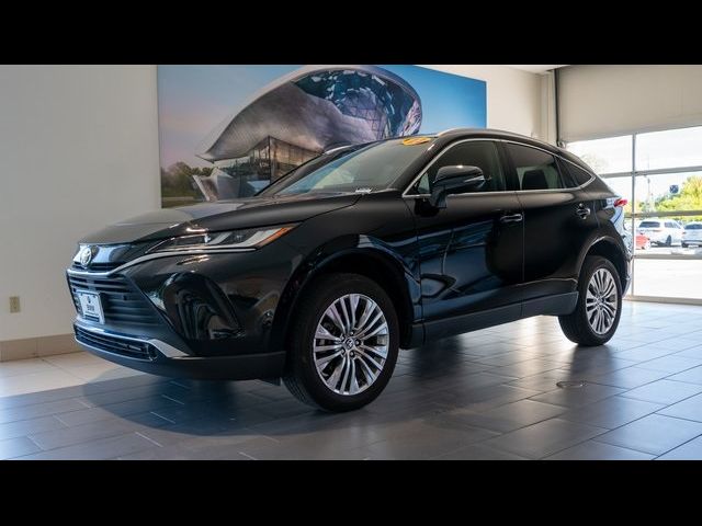 2022 Toyota Venza XLE