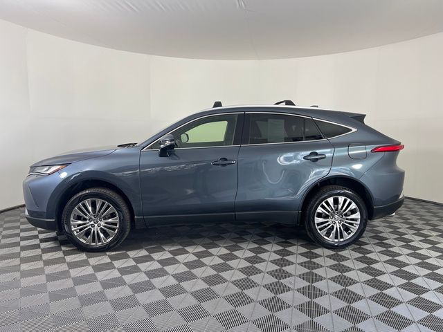 2022 Toyota Venza XLE