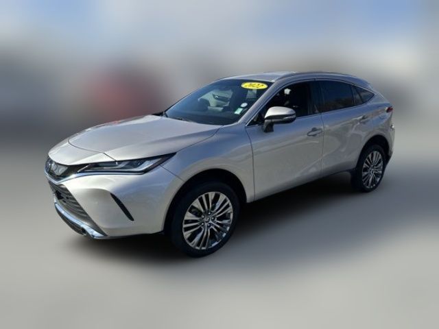 2022 Toyota Venza XLE
