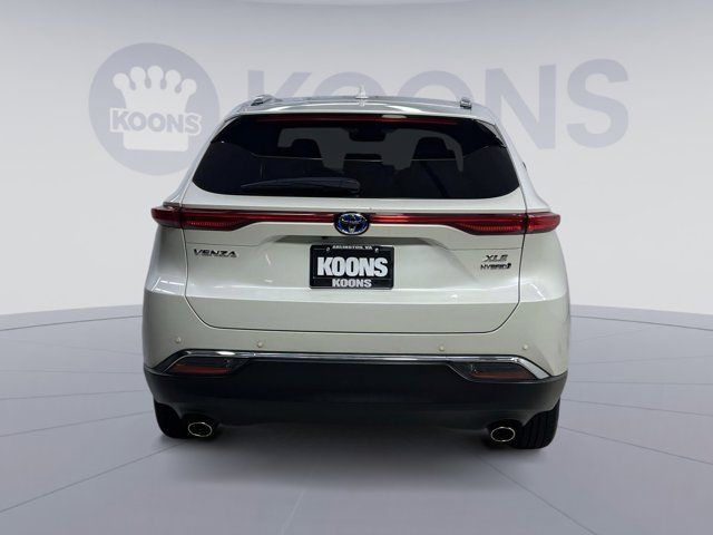 2022 Toyota Venza XLE