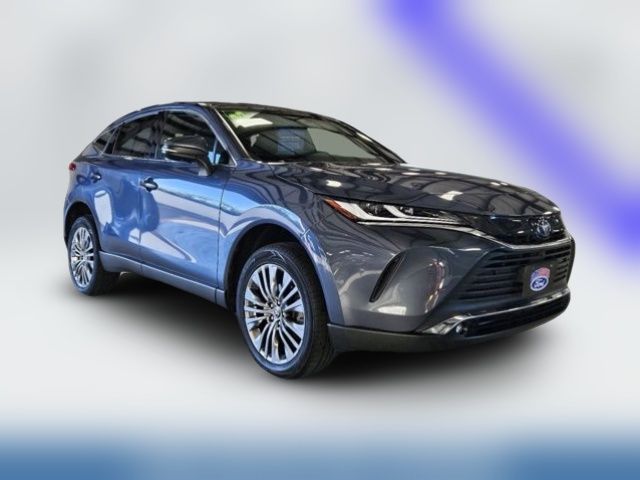 2022 Toyota Venza XLE