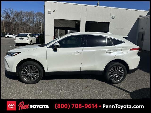 2022 Toyota Venza XLE