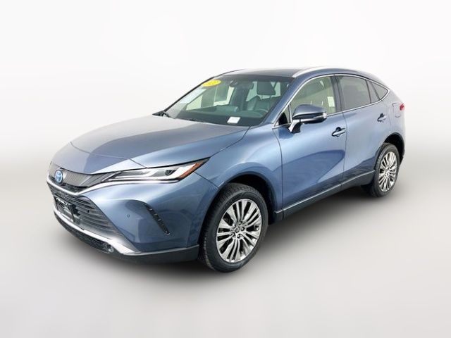 2022 Toyota Venza XLE