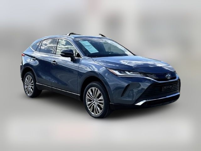 2022 Toyota Venza XLE