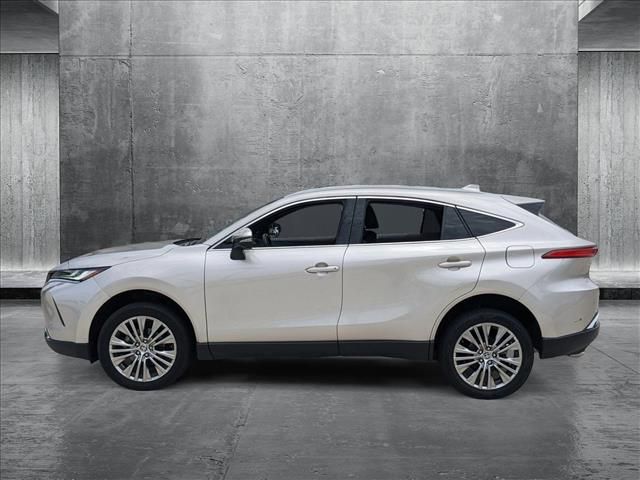 2022 Toyota Venza XLE