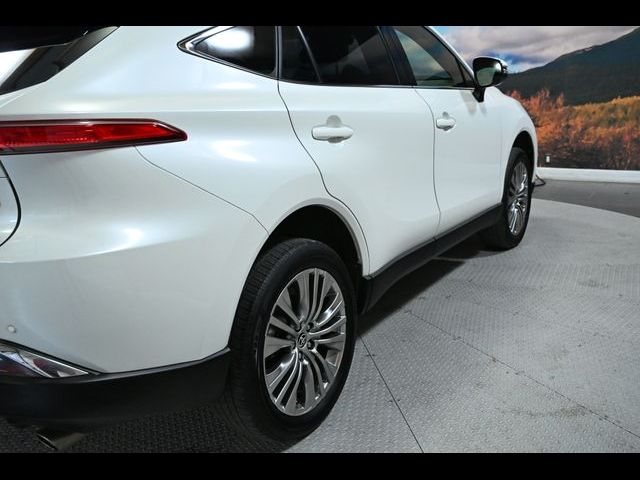 2022 Toyota Venza XLE