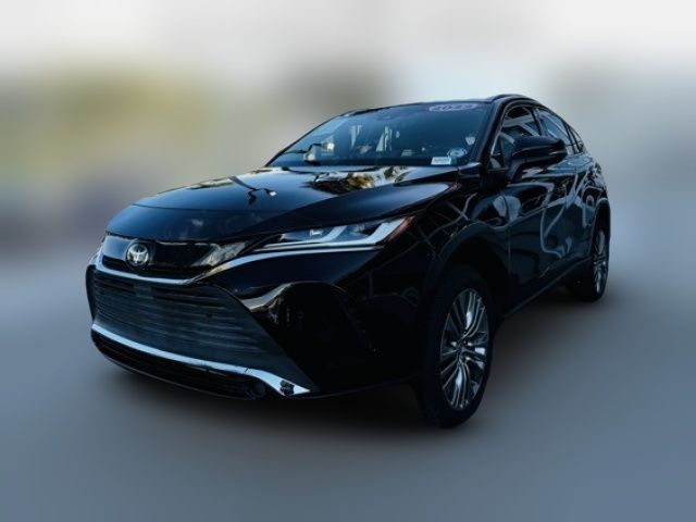 2022 Toyota Venza XLE