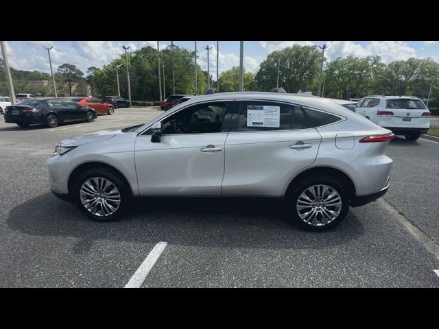 2022 Toyota Venza XLE