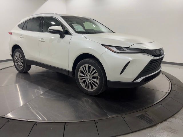 2022 Toyota Venza XLE