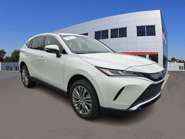 2022 Toyota Venza XLE