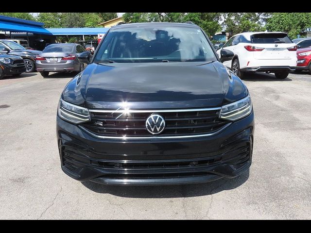 2022 Volkswagen Tiguan SE R-Line Black