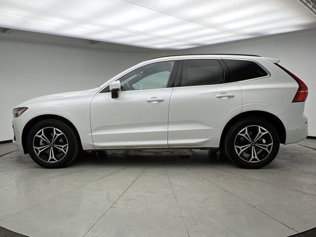 2022 Volvo XC60 Momentum