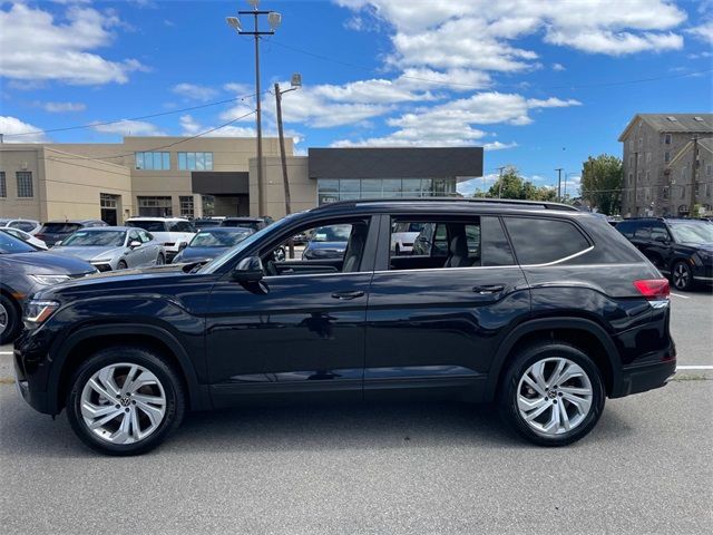 2022 Volkswagen Atlas 3.6L V6 SE Technology