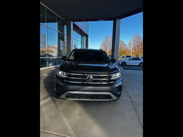 2022 Volkswagen Atlas 3.6L V6 SE Technology