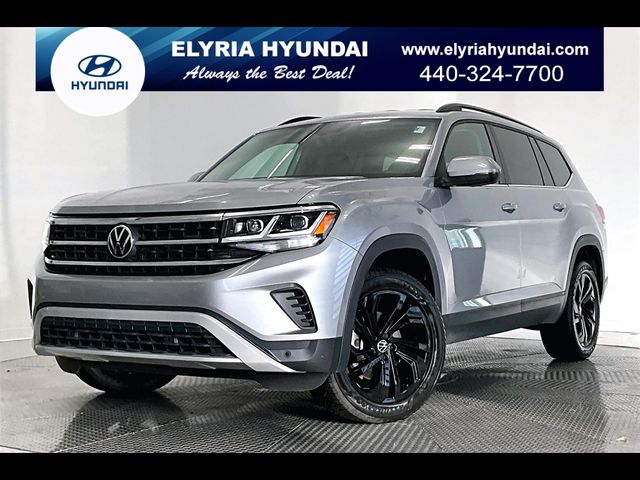 2022 Volkswagen Atlas 3.6L V6 SE Technology