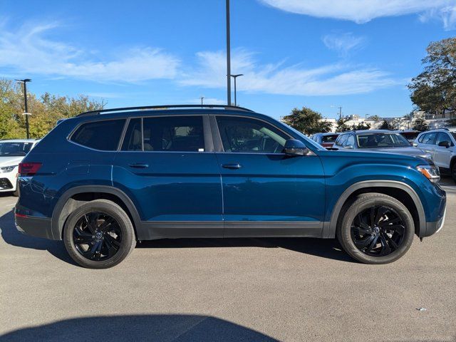 2022 Volkswagen Atlas 3.6L V6 SE Technology