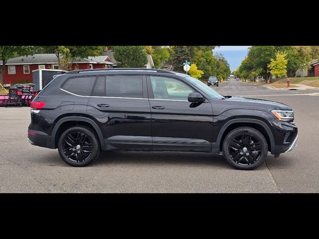 2022 Volkswagen Atlas 3.6L V6 SE Technology