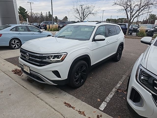 2022 Volkswagen Atlas 3.6L V6 SE Technology