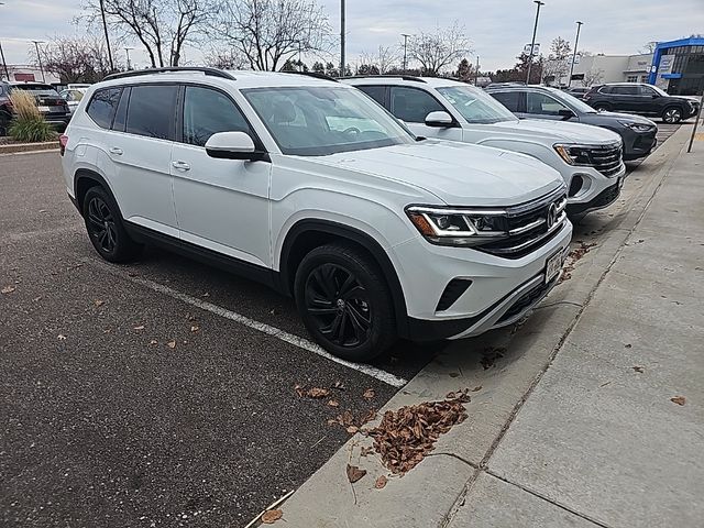 2022 Volkswagen Atlas 3.6L V6 SE Technology