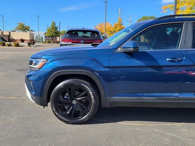 2022 Volkswagen Atlas 3.6L V6 SE Technology