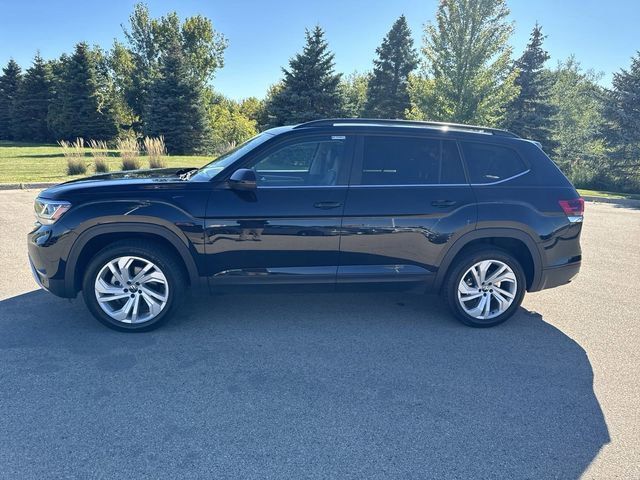 2022 Volkswagen Atlas 3.6L V6 SE Technology