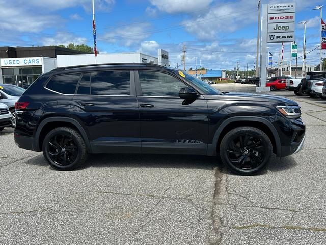 2022 Volkswagen Atlas 3.6L V6 SE Technology