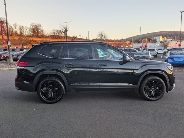 2022 Volkswagen Atlas 3.6L V6 SE Technology