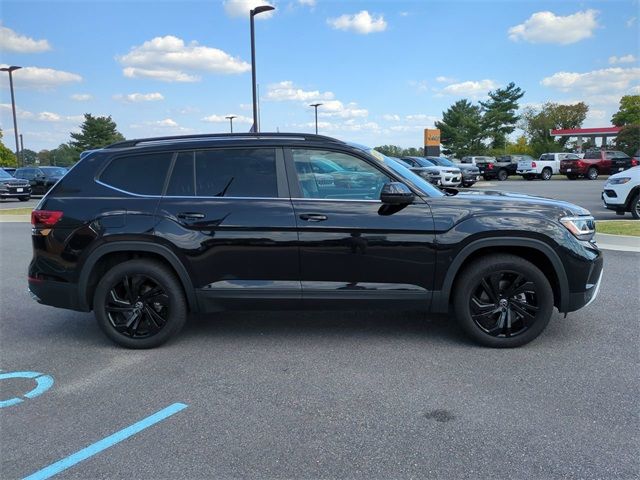 2022 Volkswagen Atlas 3.6L V6 SE Technology