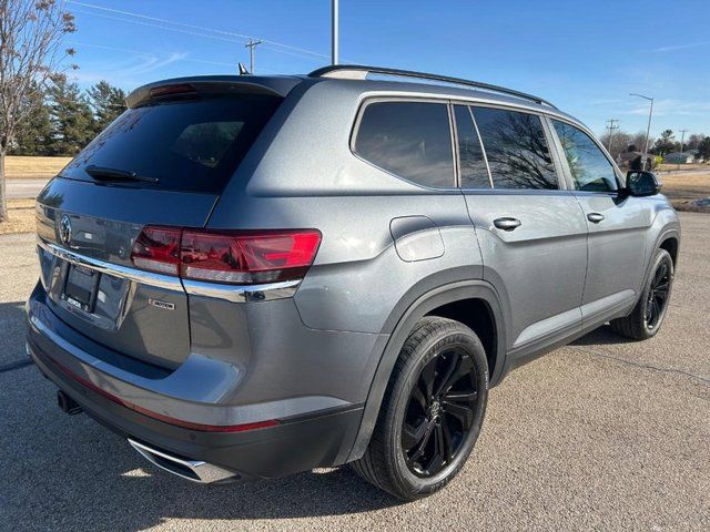 2022 Volkswagen Atlas 3.6L V6 SE Technology