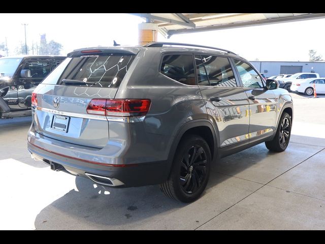 2022 Volkswagen Atlas 3.6L V6 SE Technology