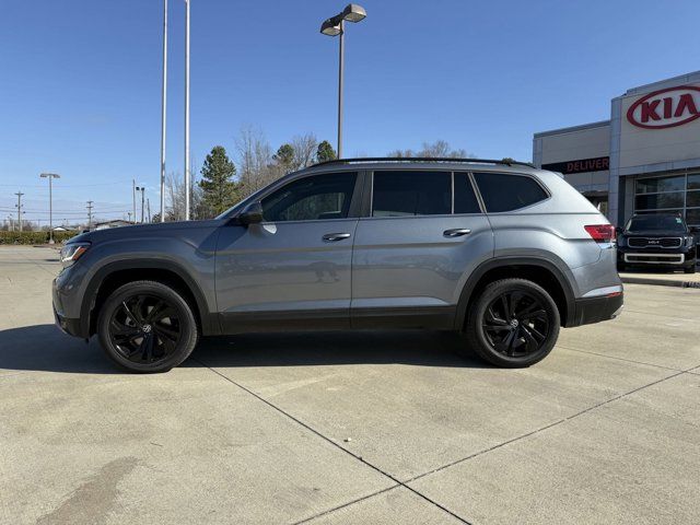 2022 Volkswagen Atlas 3.6L V6 SE Technology