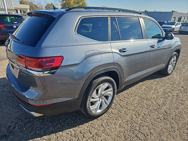 2022 Volkswagen Atlas 3.6L V6 SE Technology