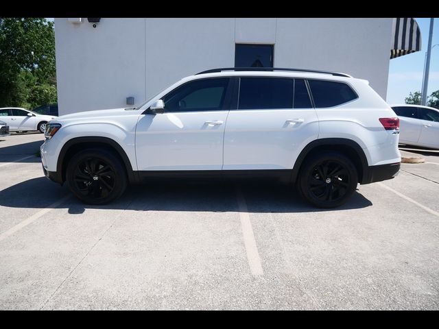 2022 Volkswagen Atlas 3.6L V6 SE Technology