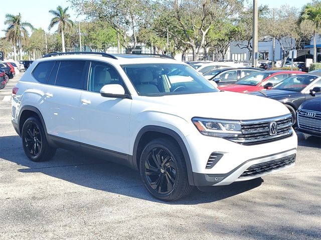 2022 Volkswagen Atlas 3.6L V6 SE Technology