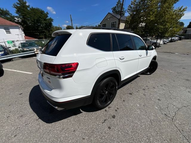 2022 Volkswagen Atlas 3.6L V6 SE Technology