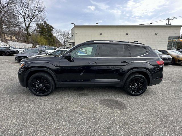 2022 Volkswagen Atlas 3.6L V6 SE Technology