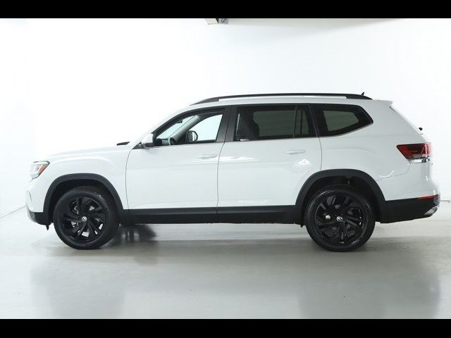 2022 Volkswagen Atlas 3.6L V6 SE Technology