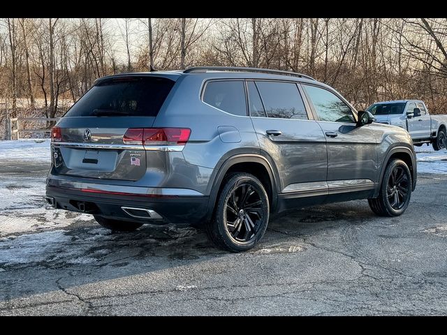 2022 Volkswagen Atlas 3.6L V6 SE Technology