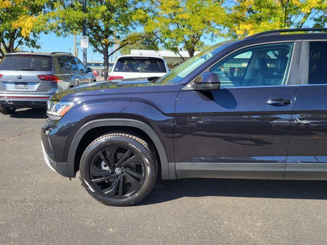 2022 Volkswagen Atlas 3.6L V6 SE Technology