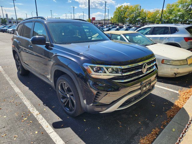 2022 Volkswagen Atlas 3.6L V6 SE Technology