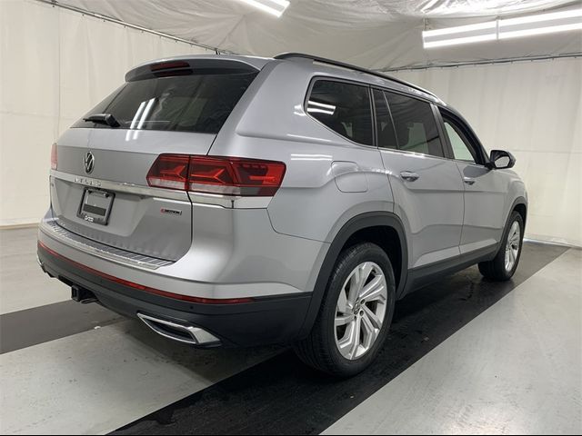 2022 Volkswagen Atlas 3.6L V6 SE Technology