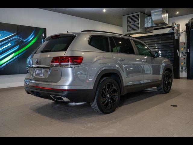 2022 Volkswagen Atlas 3.6L V6 SE Technology