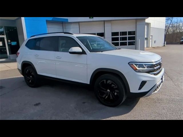 2022 Volkswagen Atlas 3.6L V6 SE Technology