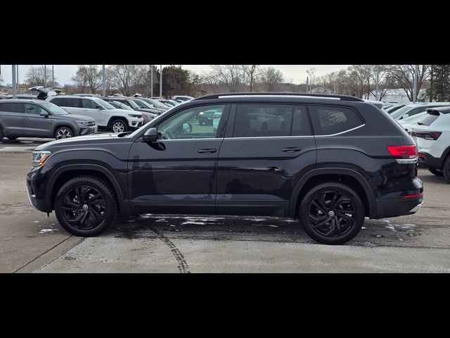 2022 Volkswagen Atlas 3.6L V6 SE Technology