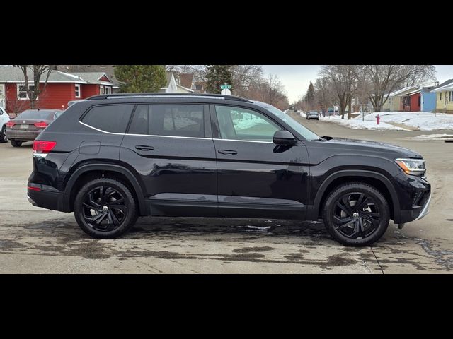 2022 Volkswagen Atlas 3.6L V6 SE Technology