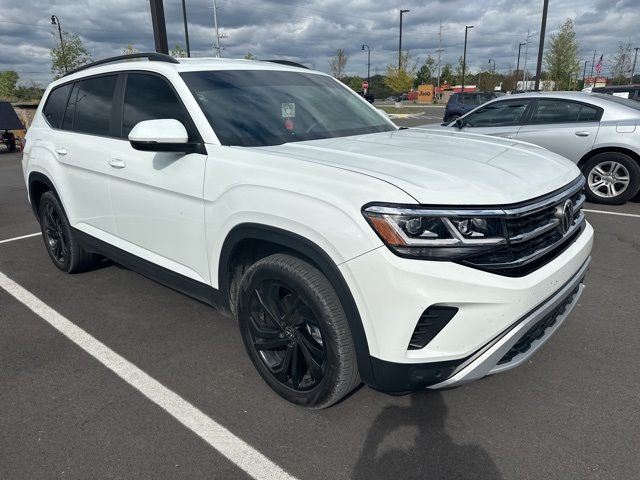 2022 Volkswagen Atlas 3.6L V6 SE Technology