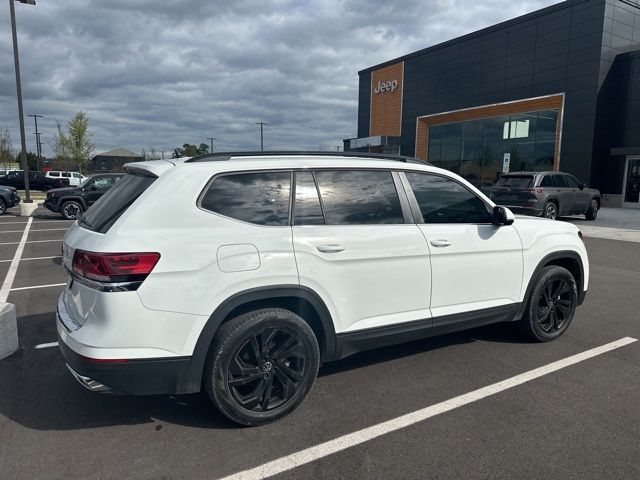 2022 Volkswagen Atlas 3.6L V6 SE Technology